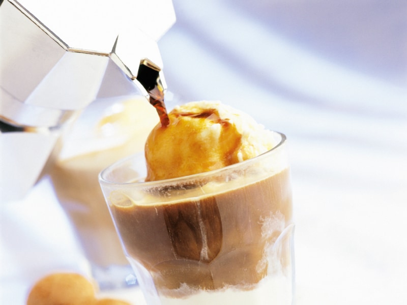 Drowning Your Dessert: How to Make an Affogato